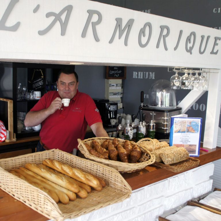 Bar-snack-boulangerie à Crozon